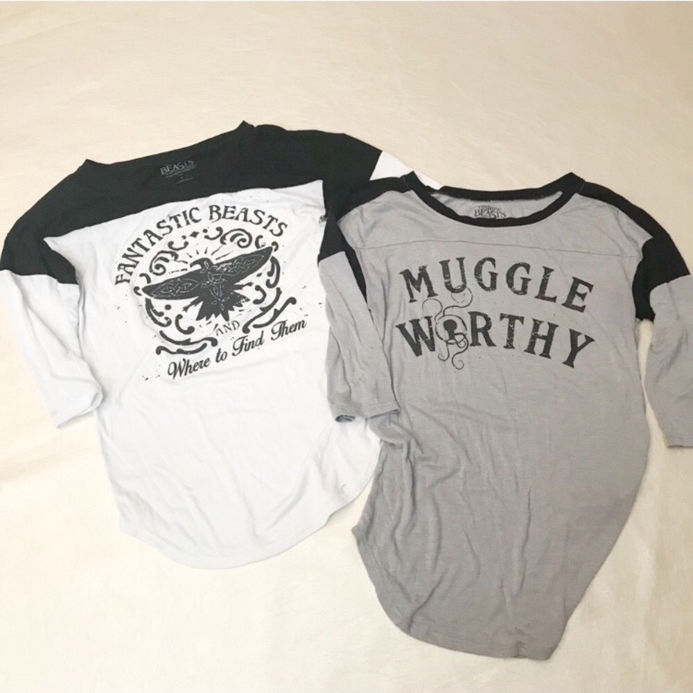 Bundle of 2 Fantastic Beasts Shirts sz Small